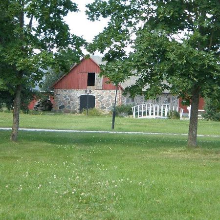 Sassi Talu Horsefarm Hotel Пярну Екстериор снимка