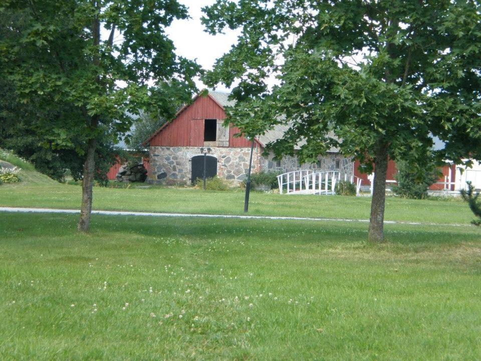 Sassi Talu Horsefarm Hotel Пярну Екстериор снимка